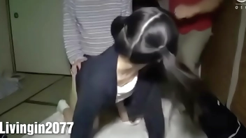 Corno flagra namorada bate no amante e fode com a namorada novamente e a leva para fazer compras